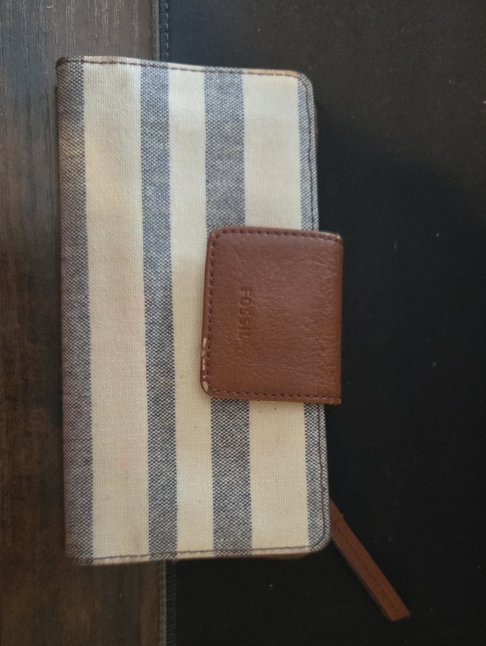 Fossil Canvas Stripe  Wallet in Cream and Navy with Brown Leather Snap
